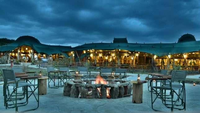 IM_KE_MAR_Mara-Maisha-Camp_Fireplace-scaled