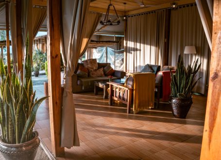 IM_KE_MAR_Zebra-Plains-Mara-Camp_seating-area-with-the-sun IM_KE_MAR_Zebra-Plains-Mara-Camp_seating-area-with-the-sun